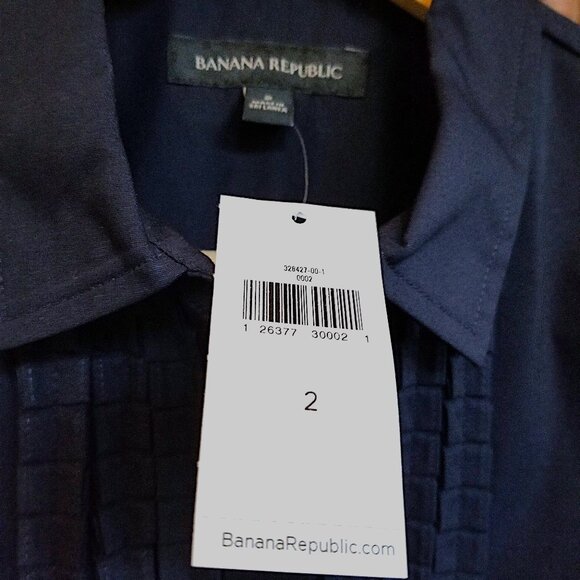 NWT Tailored Ruffle Button-Up - Picture 3 of 5